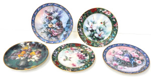 Lot 147 - Set of Five Floral Cabinet Plates inc Lena Lius Hummingbird , Pansies,