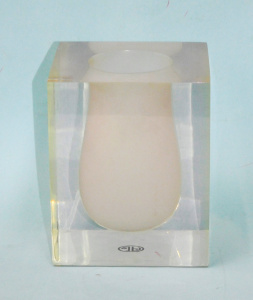 Lot 223 - Jonathan Adler Bel Air Clear Square Scoop Acrylic Vase 18 5cm H