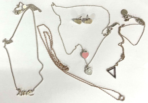 Lot 261 - Group fine silver jewellery - fine Tiffany heart necklace & stud e