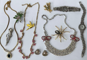 Lot 263 - Group vintage + costume jewellery incl Diamante necklaces, spider broo