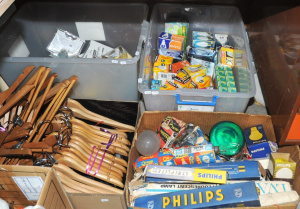 Lot 31 - 3 x Boxes Heaps Vintage & Modern Boxed or packaged Light Globes - o