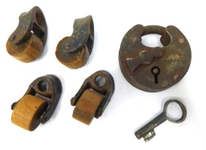 Lot 59 - Small lot Vintage items inc C1900 6 Lever Iron Trademark Vant Padlock w