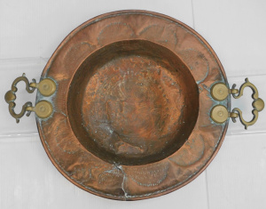 Lot 323 - Large vintage Copper shallow bowl with wide rim and ornate brass handl