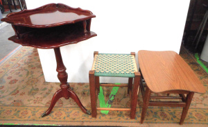 Lot 28 - Group lot Occasional Furniture, incl mid-century modern coffee table, 2