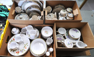 Lot 42 - 4 x Boxes of Dinner Sets & Part Sets incl Robert Gordon pottery set
