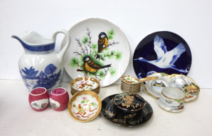 Lot 118 - Group lot of Decorative Japanese China inc, trinket box, plates with b