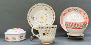 Lot 332 - Group porcelain - Worcester Dr Wall (1755-90) small cup & saucer,