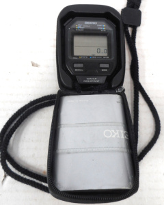Lot 59 - 1985 Seiko Quartz Professional Digital Stop-watch in case