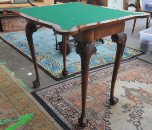 Lot 8 - 2 x pieces - Vintage Chippendale Style Cards Table w Fold over Green Fel