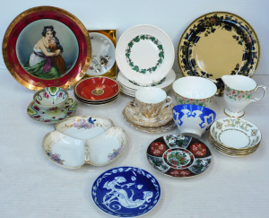 Lot 125 - Group lot of Vintage English china & other inc Wedgwood Cabinet pl