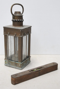 Lot 172 - 2 x Vintage Items incl J Rabone & Sons 25cm Spirit Level & Bra