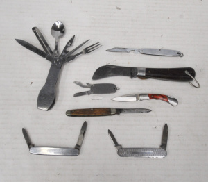 Lot 256 - Lot of Vintage Assorted Pocket Knives incl Klein Tools Billhook Pocket