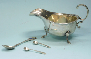 Lot 271 - 4 pces Birmingham sterling silver inc 1934 Sauce Boat by Northern Gold