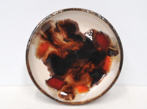 Lot 323 - Large Trudy Fry 1970s Australian Pottery Shallow Bowl - Typical splotc
