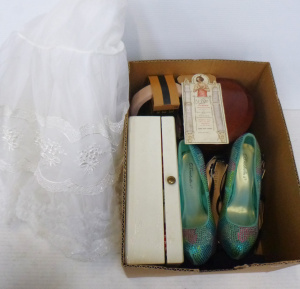 Lot 52 - Box lot - Vintage & Modern Ladies items & Access - stiffened Pe