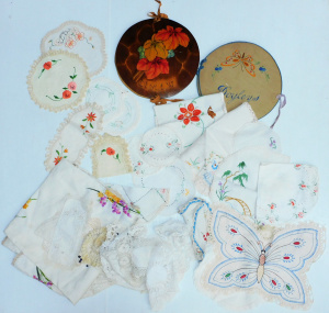 Lot 109 - Group lot of vintage Napery & Doyley presses inc Pokerwork & e