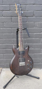 Lot 133 - Vintage Ibanez Electric Guitar - AX 320 Model, 2 x Humbucker pickups,
