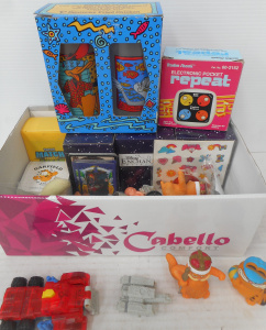 Lot 156 - Box lot small toys and figurines, incl Boxed Disney Enchanting Collect
