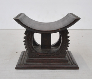 Lot 225 - African Tribal Carved Wooden Headrest