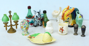 Lot 247 - Group lot Vintage & Kitsch Salt & Peppers inc Bakelite lantern
