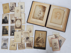 Lot 269 - Group Lot Vintage American Photographs - incl Carte De Visite Photogra