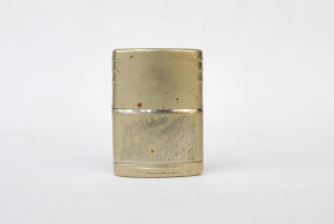 Lot 290 - Vintage 1940s Green And Co Cigarette Branded Lighter with Engraving We