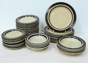 Lot 308 - 1970s Arabia Finland Ruija Pattern dinnerware inc 7 Dinner, 14 Entre &