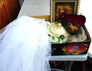 Lot 24 - Boxed lot of vintage inc Ceramics, Sandwich plates, framed painting Cas