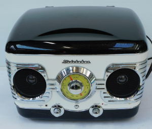 Lot 35 - Boxed Retro style Studebaker Record Player & Radio