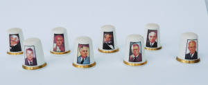 Lot 62 - 8 x Vintage 1980s China Thimbles - American Presidents inc Ronald Regan