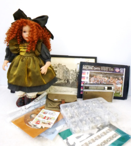Lot 89 - Box lot of assorted items inc, vintage National Panasonic transistor, M