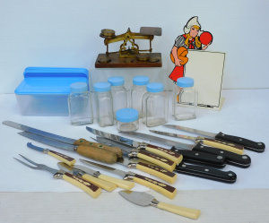 Lot 167 - Mixed Group lot inc Vintage Brass Postal balance scales & weights,