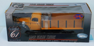 Lot 193 - Boxed 116 scale Diecast Grain Truck - Highway 61 Collectibles - openin