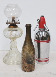 Lot 225 - 3 pces inc 1950s Sparkletts England Chrome & Red Soda Syphon, Glas