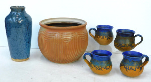 Lot 235 - Group lot - Australian Studio Pottery - Large Neil Longmore Pot (looks