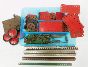 Lot 249 - Vintage Meccano part construction toy set