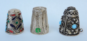 Lot 271 - 3 x Sterling Silver vintage Thimbles inc Filigree with green Guilloche