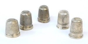 Lot 276 - 5 x Vintage English Sterling Silver Hallmarked Thimbles - Similar desi