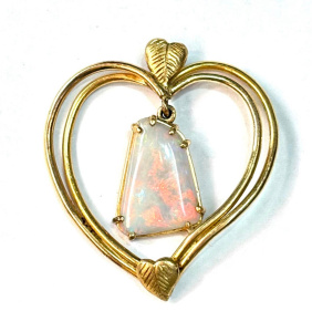 Lot 295 - 9ct ygold open heart pendant with mounted opal drop to centre - 3cms W