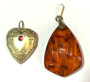 Lot 301 - 2 x items - 1950s Russian 875 silver heart pendant with pink stone &am