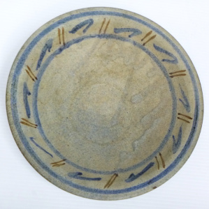 Lot 318 - Australian Studio Pottery Bowl - Stoneware body with grey ground &