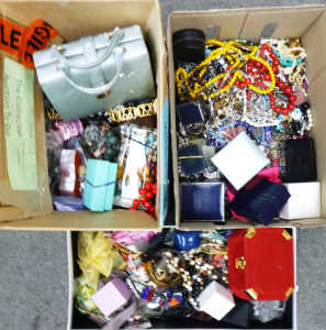Lot 21 - 3 x boxes of Costume Jewellery inc, necklaces, earrings, findings, loos