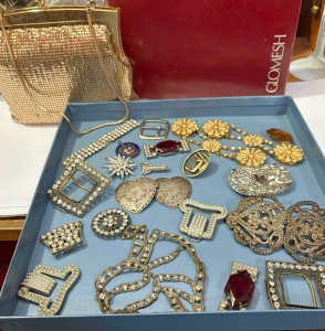 Lot 42 - Group lot vintage accessories - pairs buckles, diamante, brooches, trim