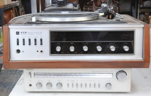 Lot 66 - 2 x pieces Vintage Stereo Equipment incl Toshiba Solid State FM MPX Ste