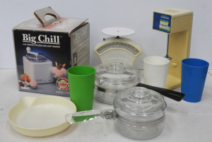 Lot 84 - Box lot - Vintage Kitchenalia - 1970s Sunbeam Milkshake maker w 3 x ori
