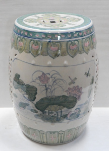 Lot 124 - Chinese ceramic barrel shaped garden seat