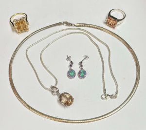 Lot 263 - Group silver jewellery - snake chain necklace, chain with gemstone pen