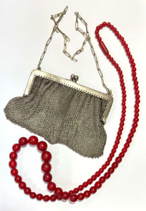 Lot 265 - 2 x items - 1920s silver chain mesh evening purse & dark red gradu