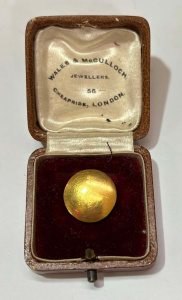 Lot 294 - Boxed 15ct rose gold collar stud - hmarked Birmingham c1900 - TW 18 gr