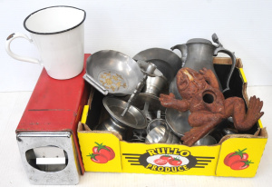 Lot 14 - Box Lot Mixed Vintage Metalware - incl Vintage Pewter, Cast Iron Frog,